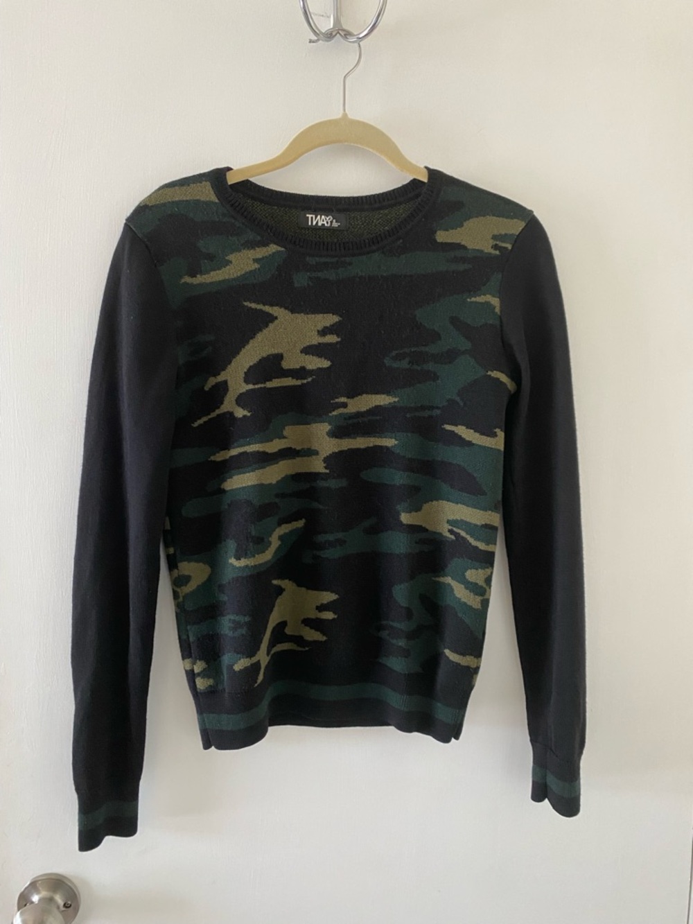 TNA Aritzia Camo Wool Sweater Merino Crew Women’s Small *Flaw